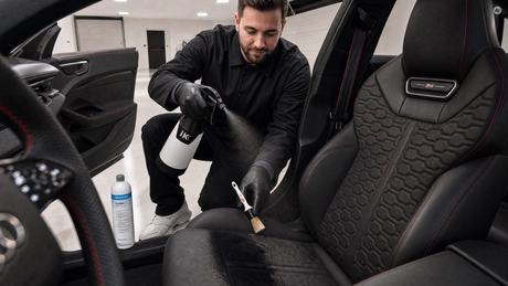 Polster-, Textil- & Alcantara-Reiniger von COLOURLOCK